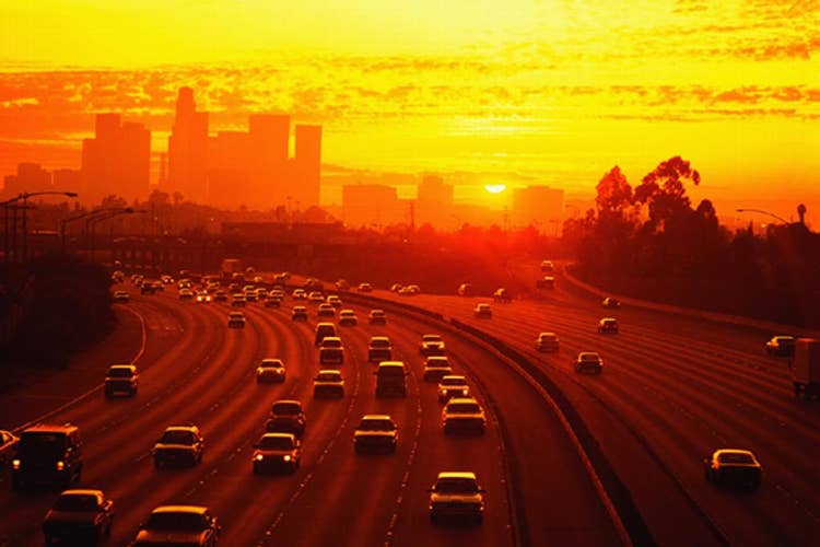 Los_Angeles_Skyline_Highway_low.jpg