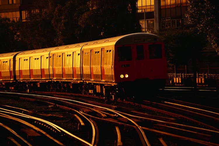 London_Train_low.jpg